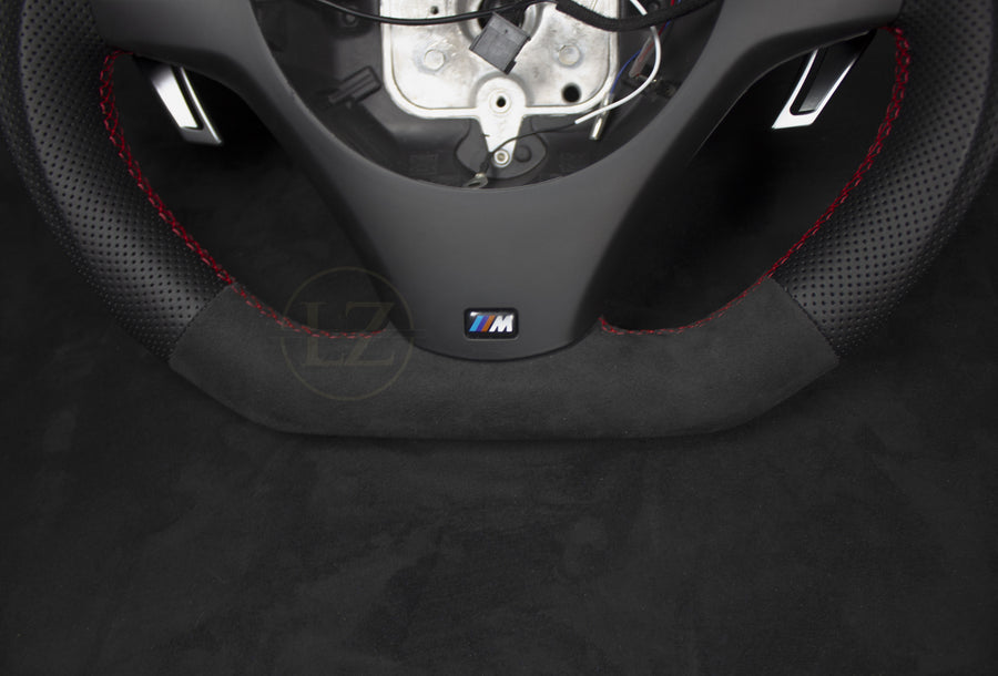 BMW E8X/E9X Alcantara/Skinn LED Ratt Røde Detaljer - LZ-Customs