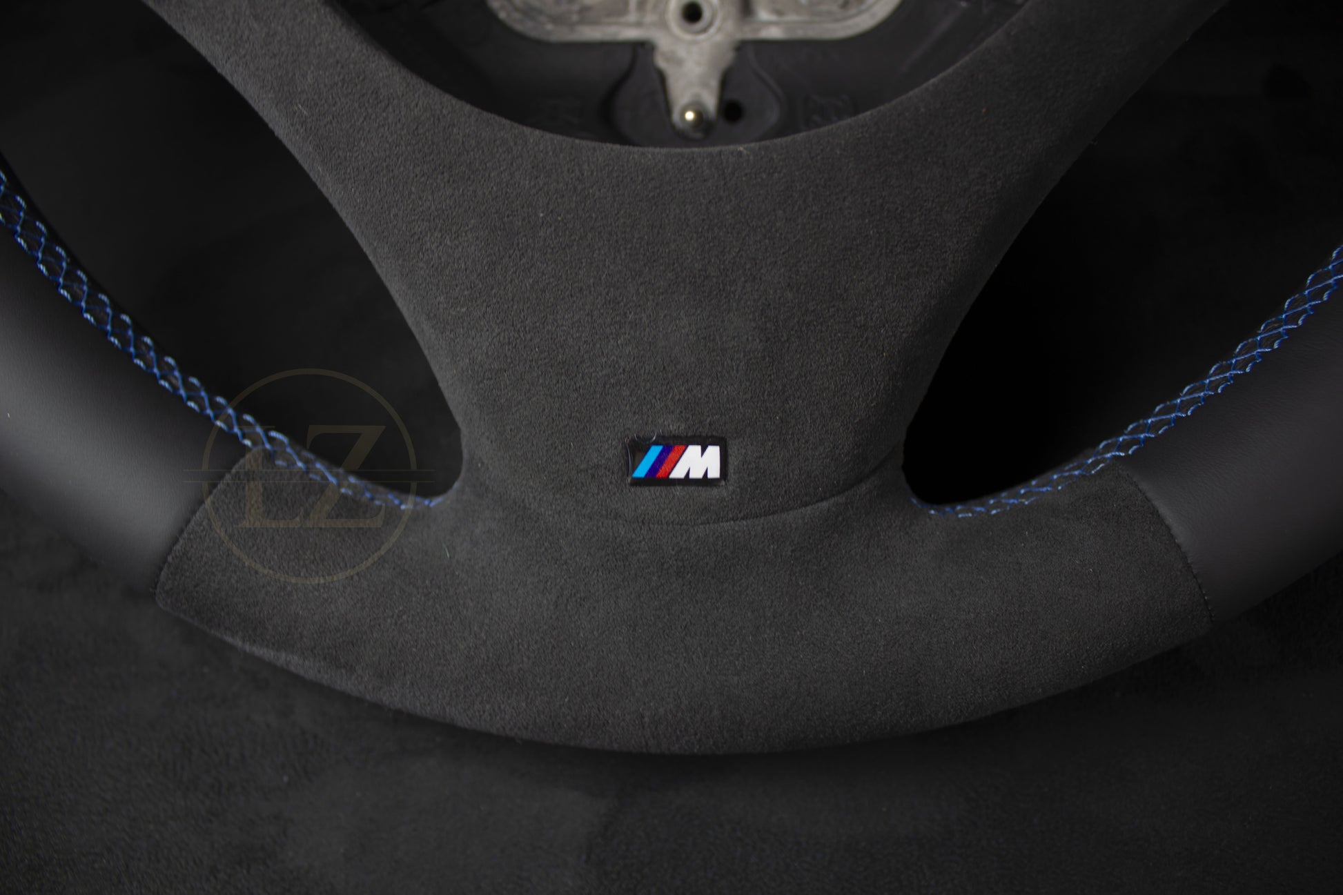 BMW E8X/E9X Alcantara/Skinn Ratt - LZ-Customs