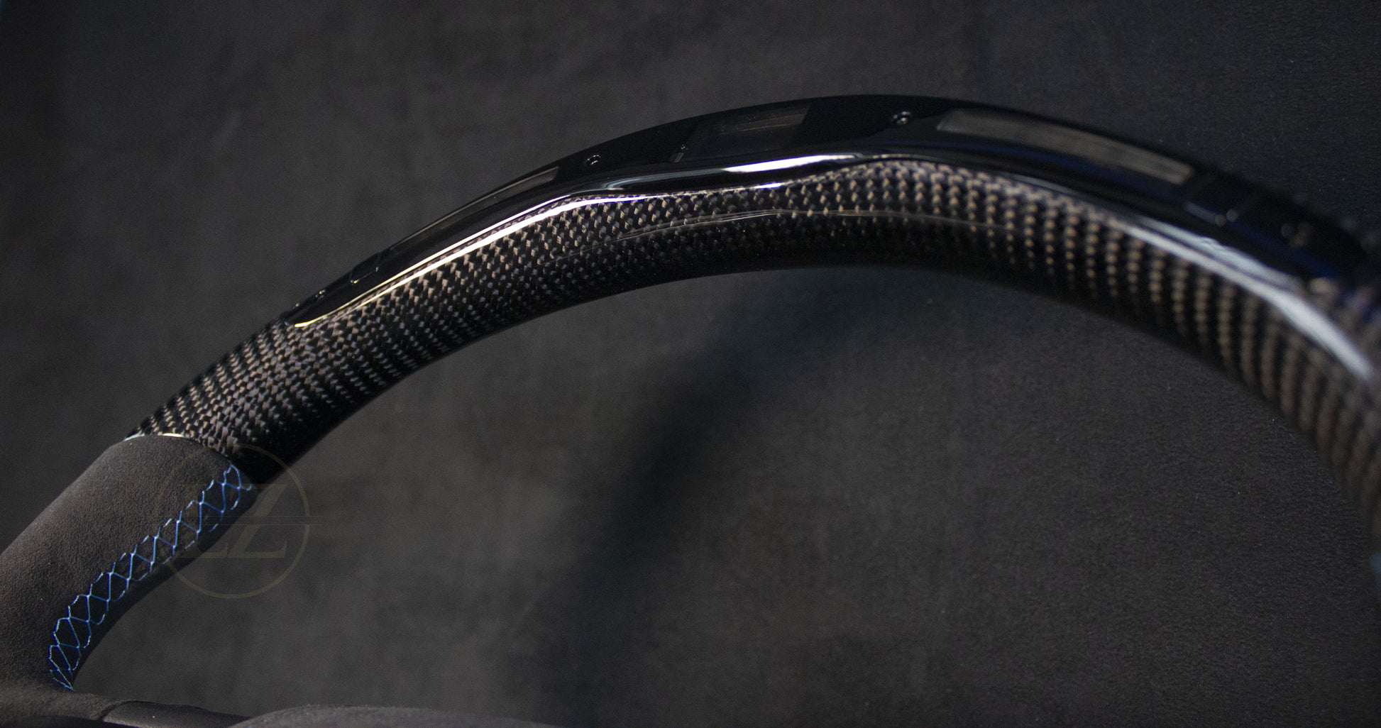 Ford Focus ST/RS MK3 Carbon/Alcantara LED Ratt - LZ-Customs