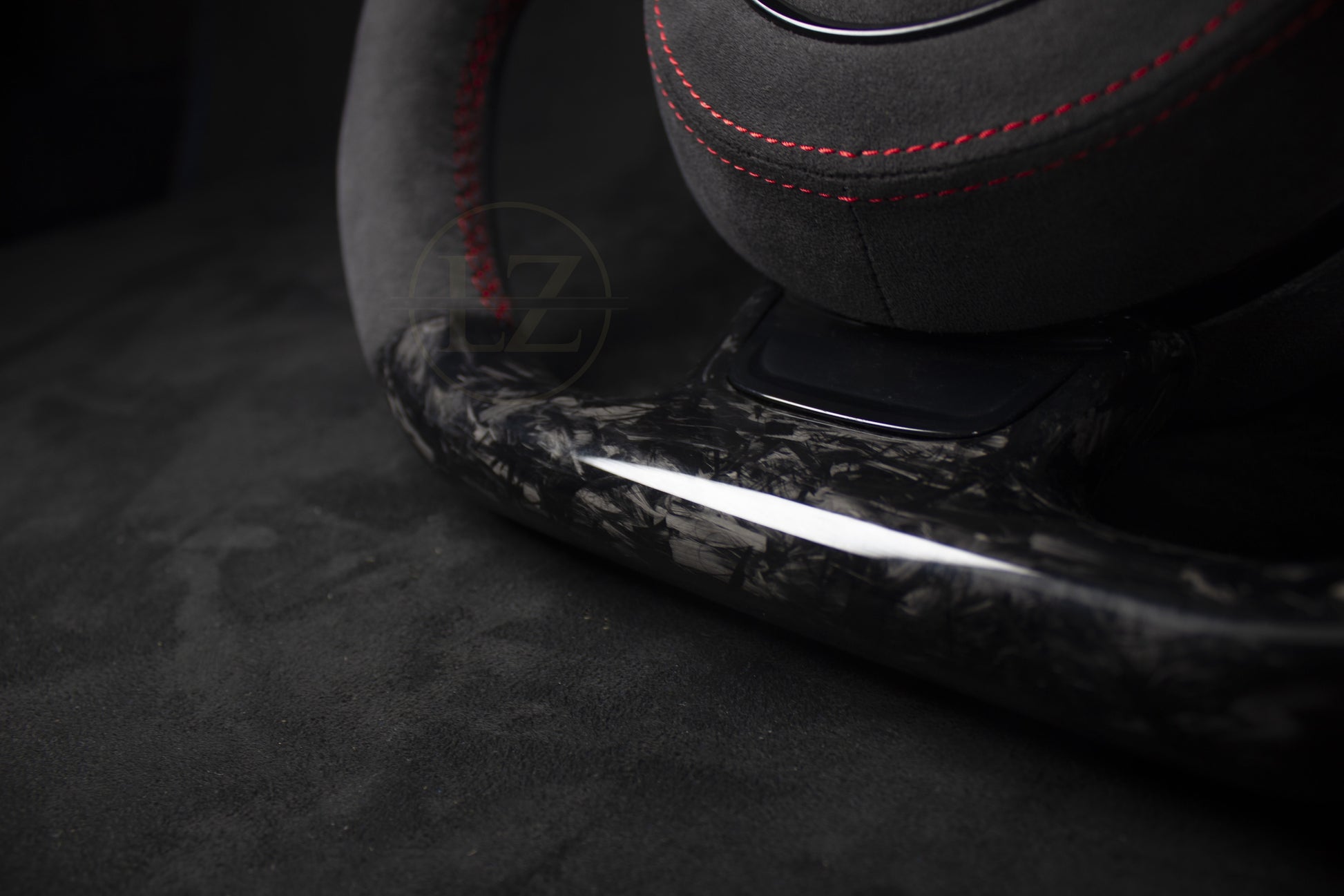 Audi B8.5 Alcantara/Forged Ratt - LZ-Customs