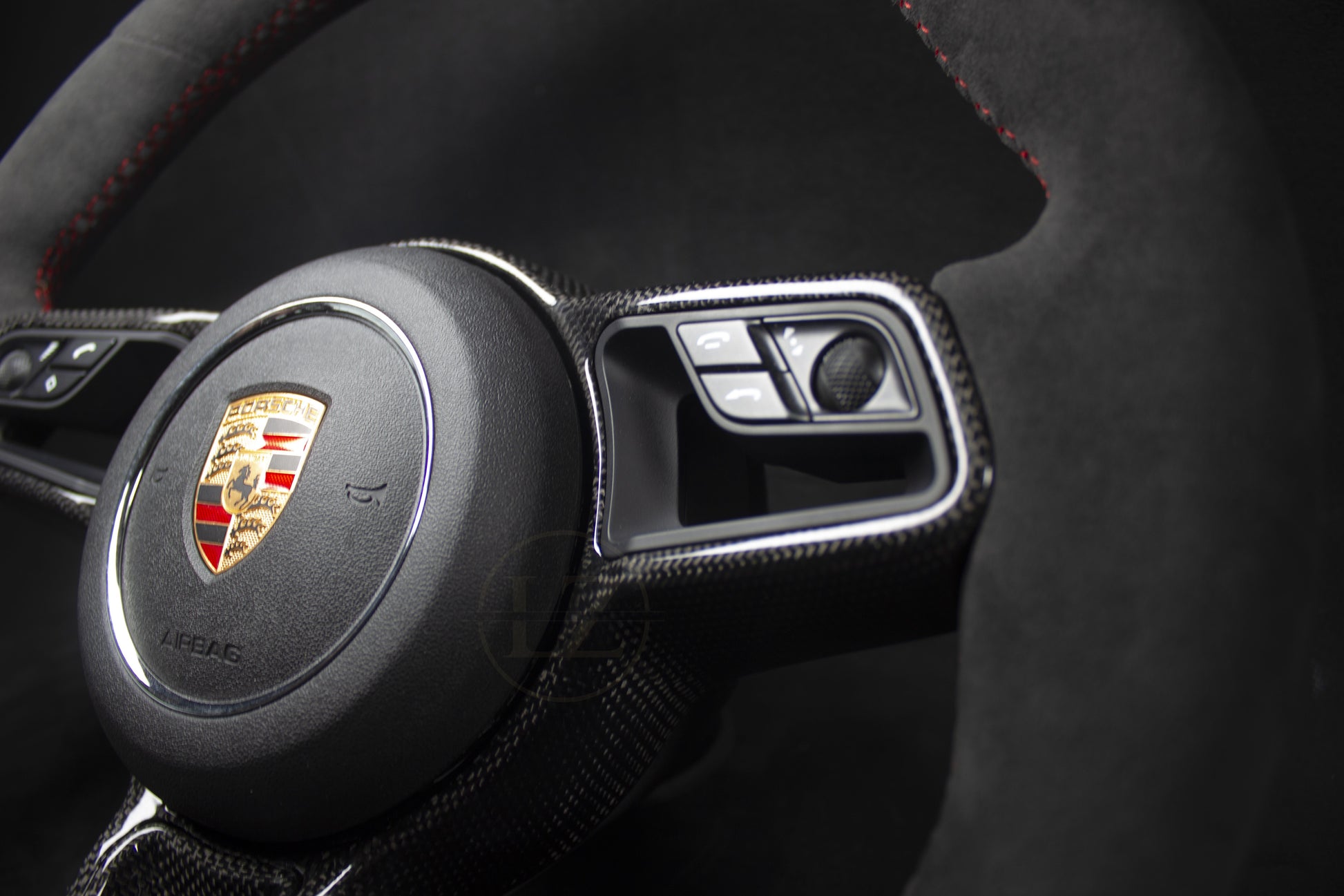 Porsche 911 Alcantara Ratt - LZ-Customs