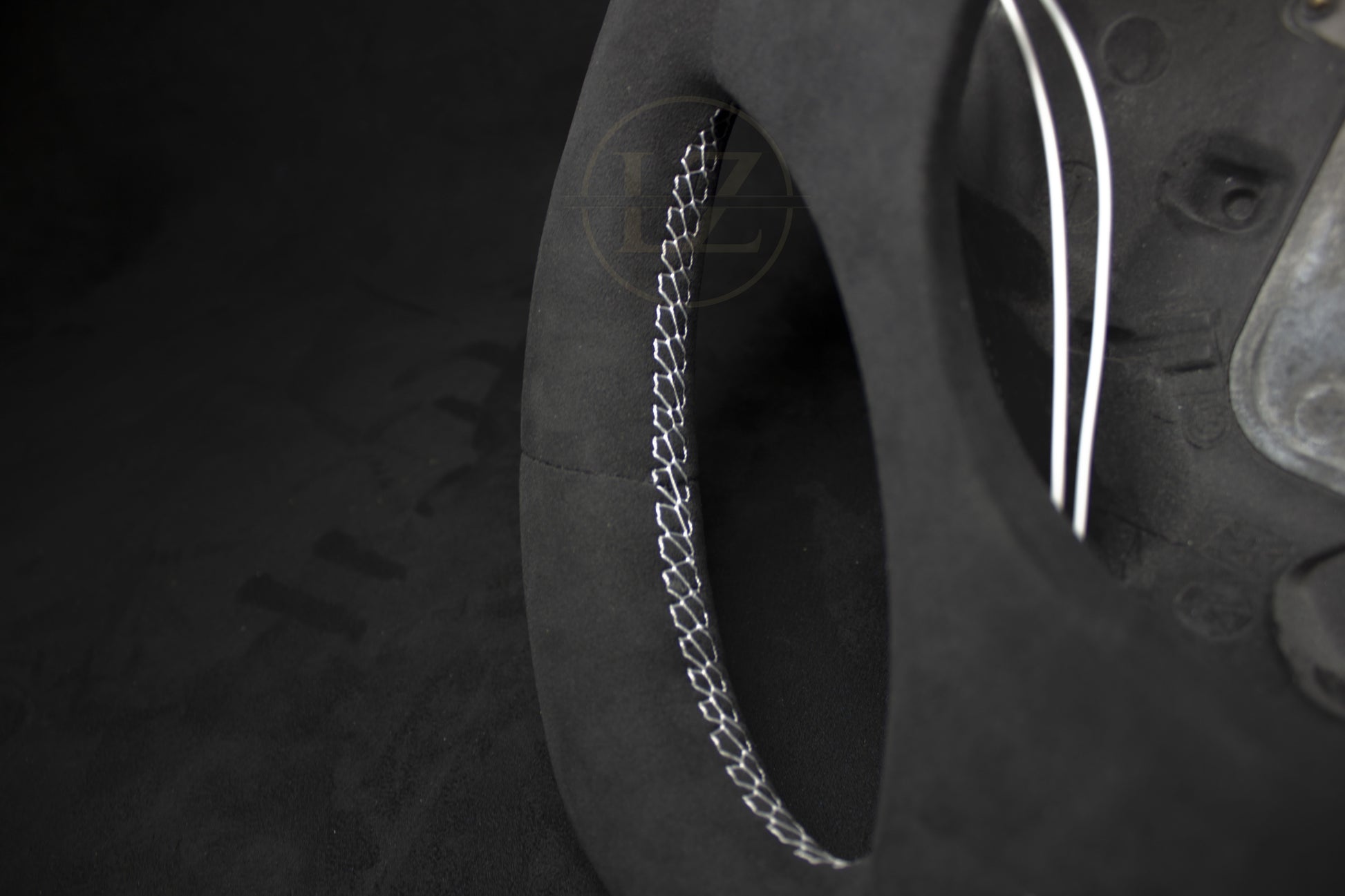 BMW E8X/E9X 335 Alcantara LED Ratt Hvite Detaljer - LZ-Customs