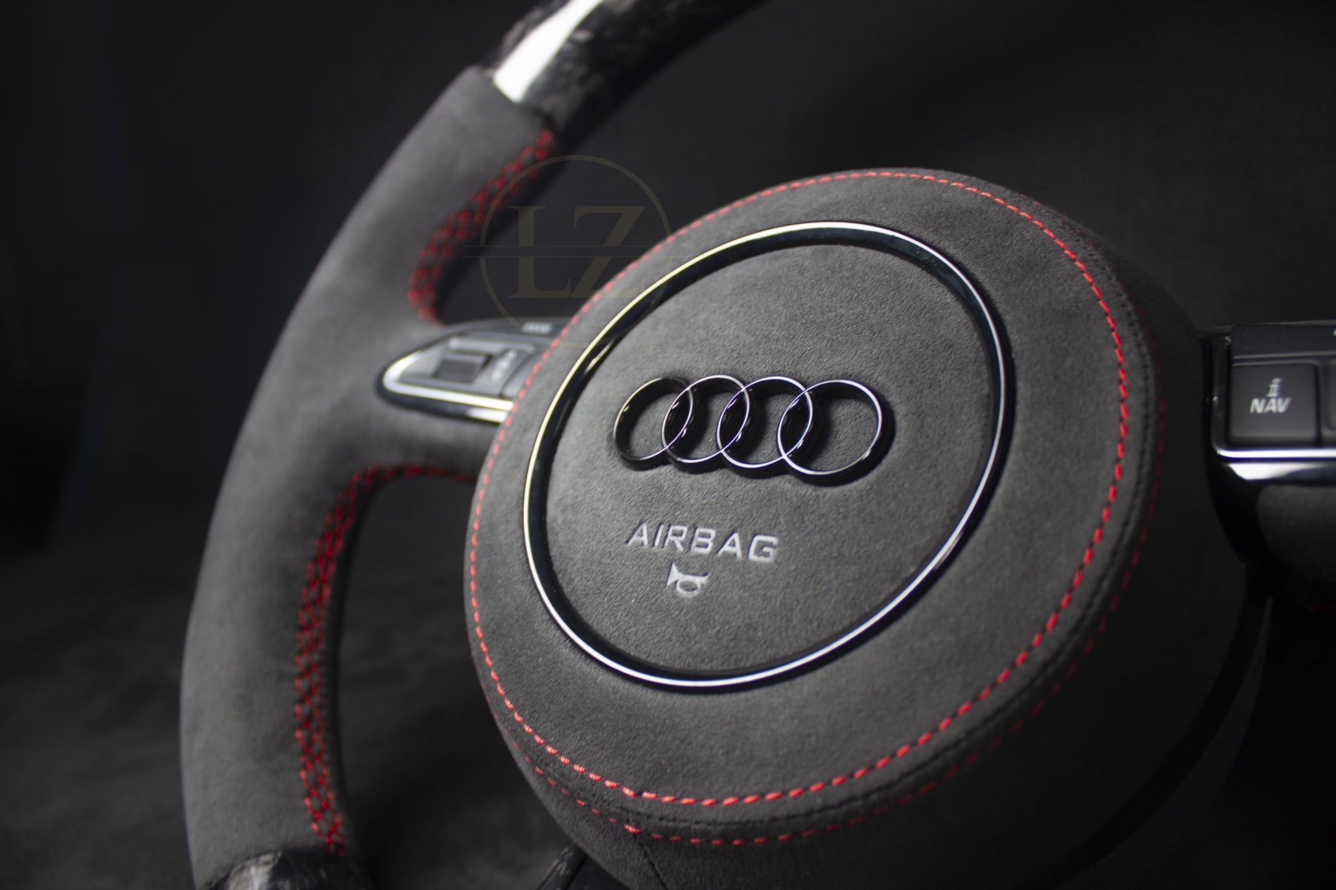 Audi B8.5 Alcantara/Forged Ratt - LZ-Customs