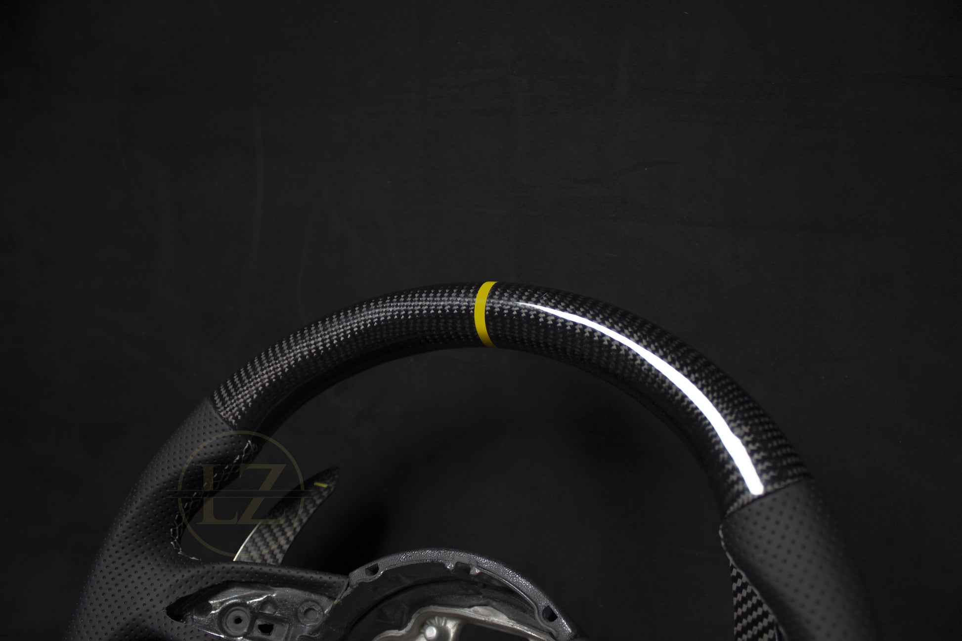 Audi B8 Carbon og Alcantara Ratt, Gule Detaljer - LZ-Customs