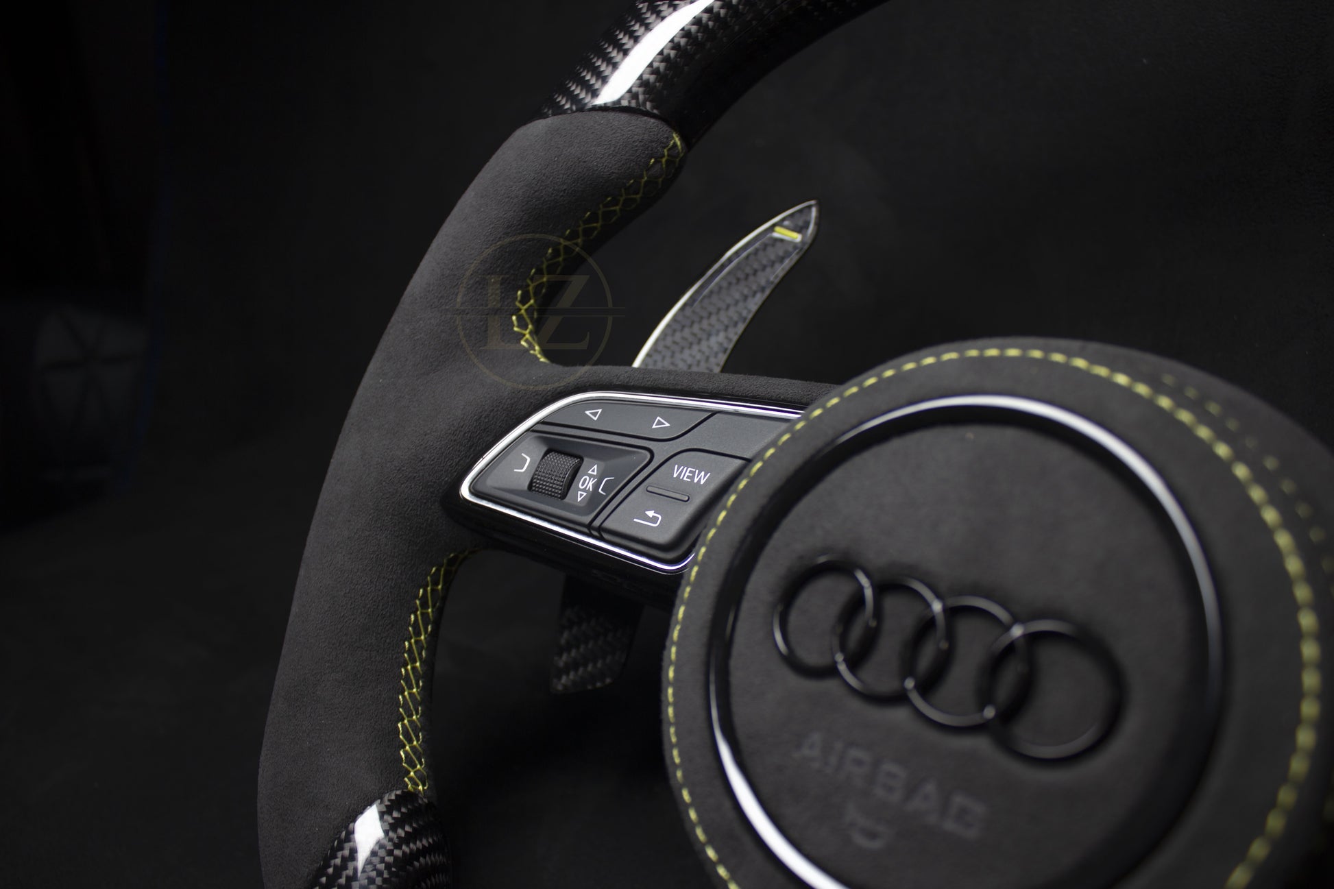 Audi RS Alcantara/Carbon Ratt - LZ-Customs