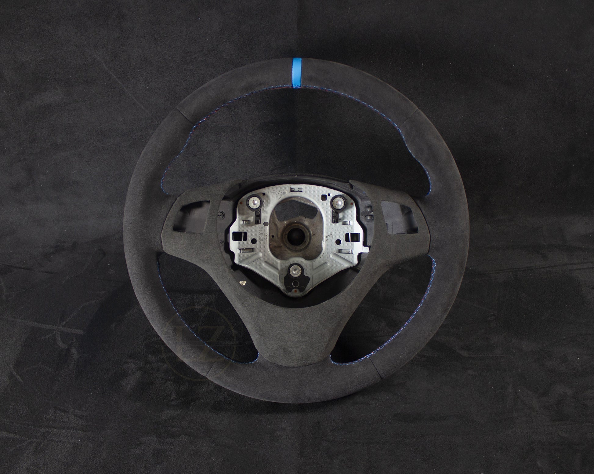 BMW E8X/E9X Alcantara Ratt, Blå Detaljer - LZ-Customs