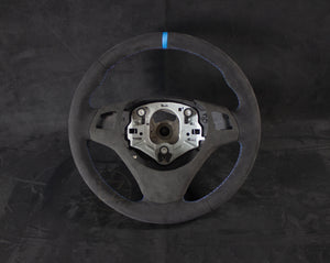 BMW E8X/E9X Alcantara Ratt, Blå Detaljer - LZ-Customs