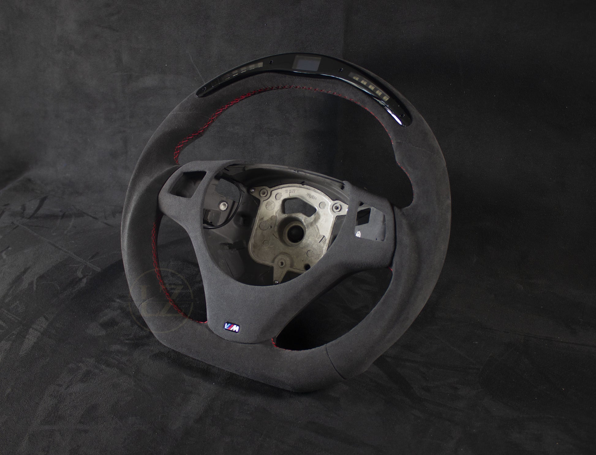 BMW E8X/E9X Alcantara LED Ratt Røde Detaljer - LZ-Customs