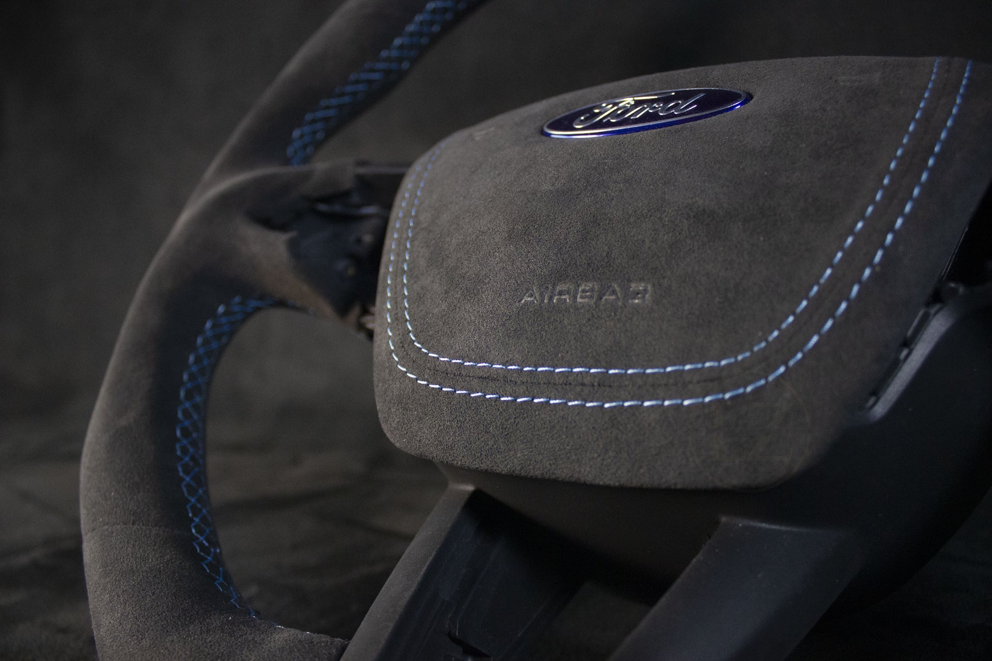 Ford Focus MK3 Custom Airbag - LZ-Customs