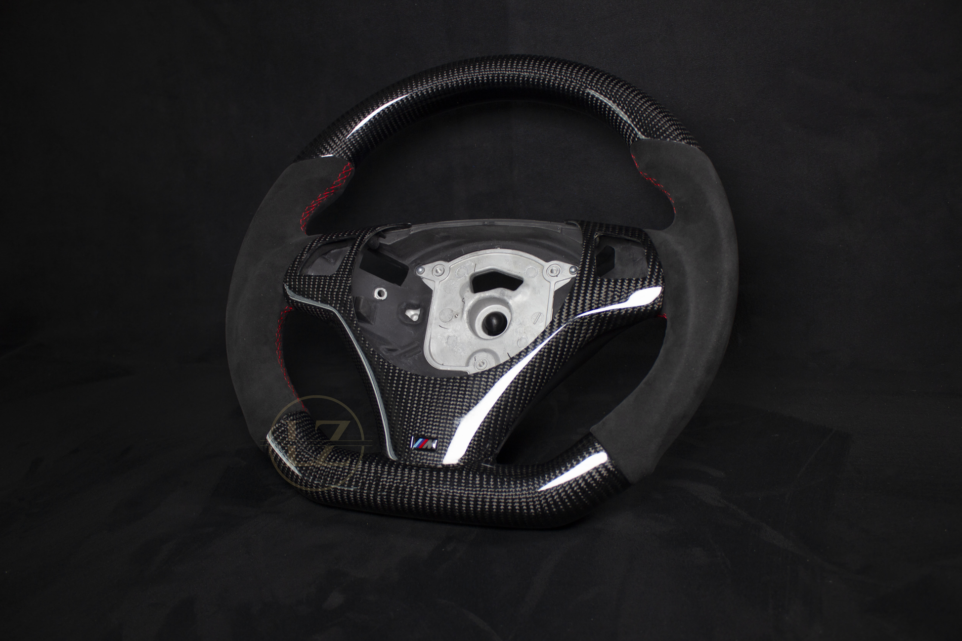 BMW E8X/E9X Carbon/Alcantara Ratt, Røde detaljer - LZ-Customs