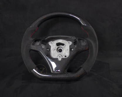 BMW E8X/E9X Carbon/Alcantara Ratt, Røde detaljer - LZ-Customs