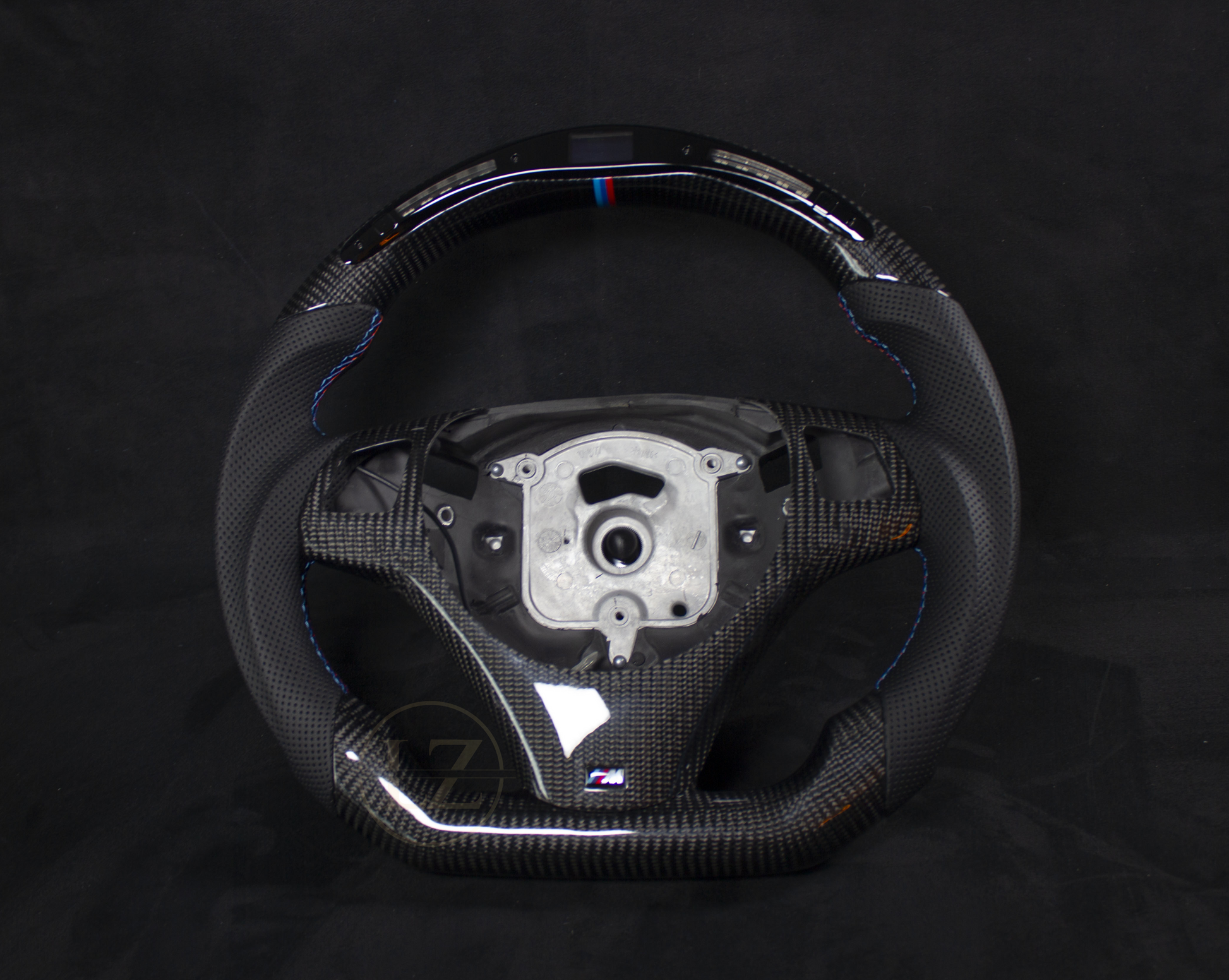 BMW E8X/E9X Carbon/Skinn Ratt LED - LZ-Customs